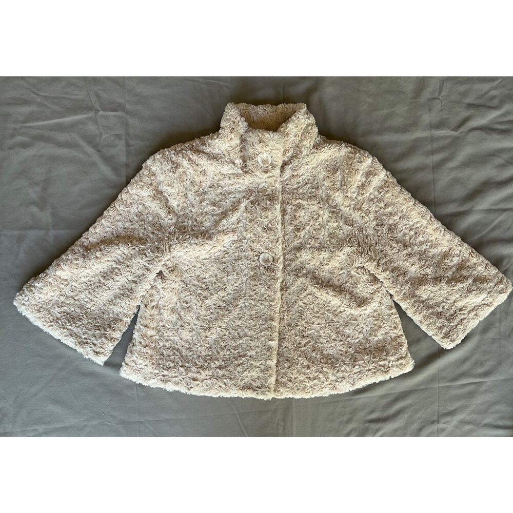 Sisters Faux Fur Capelet Jacket Women’s Sm W/ Buttons Off White Ivory Lined Cozy